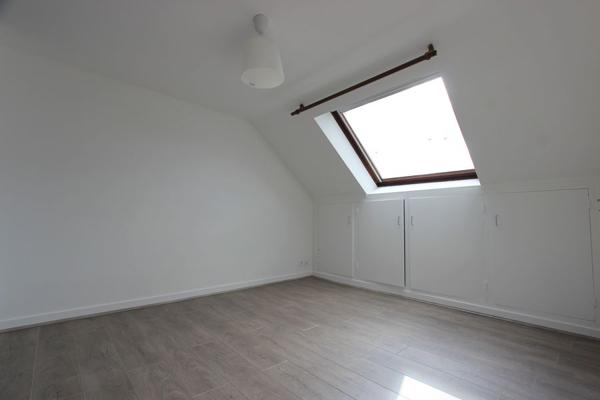 UN STUDIO RÉNOVÉ, EN CENTRE HISTORIQUE DE QUIMPER. -