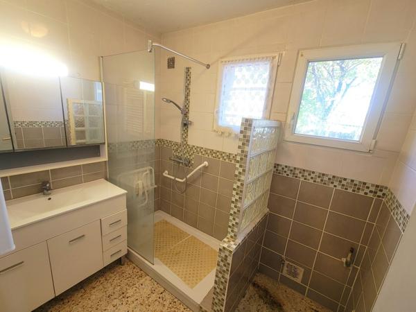 Maison individuelle de 150 m² avec dépendances sur 2,9 ha de terrain