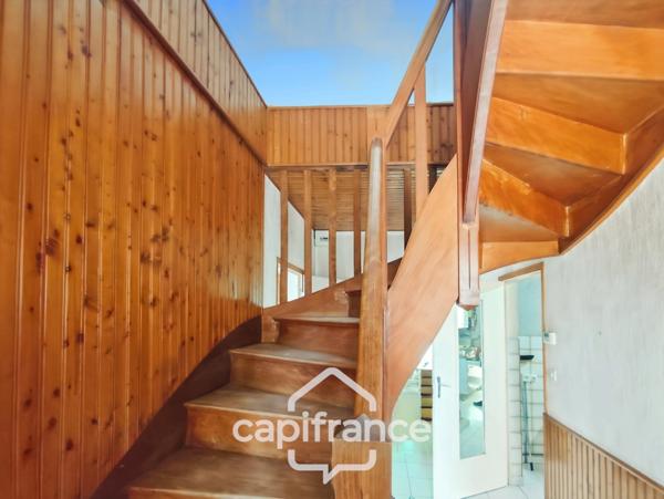 Maison à vendre 4 pièces BESSE SUR BRAYE (72) - terrain 1930 m² -