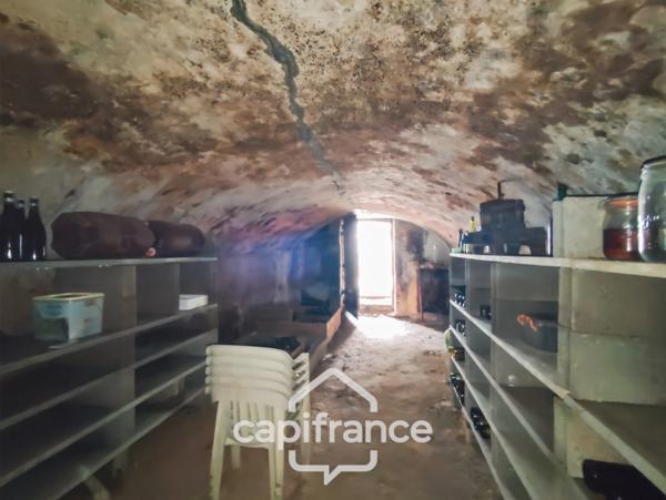 Maison à vendre 4 pièces BESSE SUR BRAYE (72) - terrain 1930 m² -