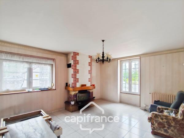 Maison à vendre 4 pièces BESSE SUR BRAYE (72) - terrain 1930 m² -