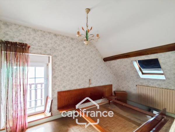 Maison à vendre 4 pièces BESSE SUR BRAYE (72) - terrain 1930 m² -