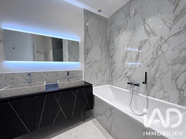Appartement à vendre 4 pièces 146 m² Paris 8