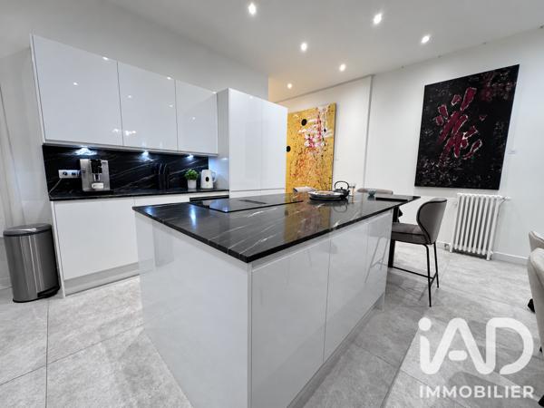 Appartement à vendre 4 pièces 146 m² Paris 8