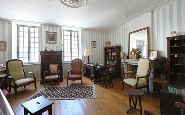 Maison à vendre    13 pièces •  Saint-Martin-de-Ré