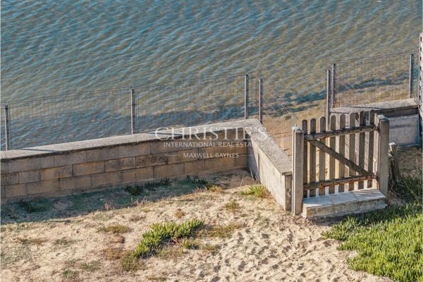 Presqu’île du Ferret, à CLAOUEY, 1ère ligne charmante de 150m² avec 5  suites.