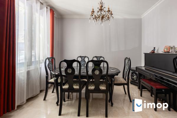 Quartier Mairie. 2mn RERA. Maison familiale 4/5ch. Jardin