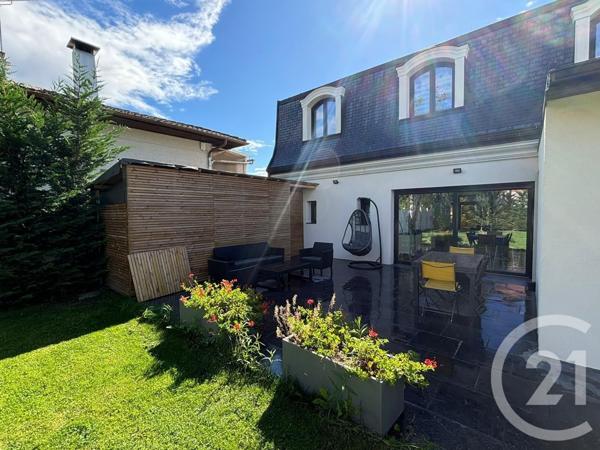 Maison à vendre  9 pièces - 194 m2 LE PLESSIS TREVISE - 94