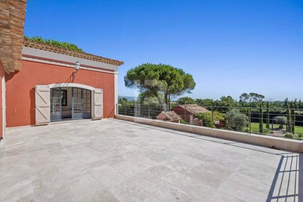 Luxueuse propriété à vendre dans le prestigieux quartier de Castellaras