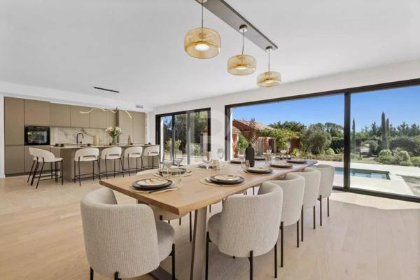 Luxueuse propriété à vendre dans le prestigieux quartier de Castellaras