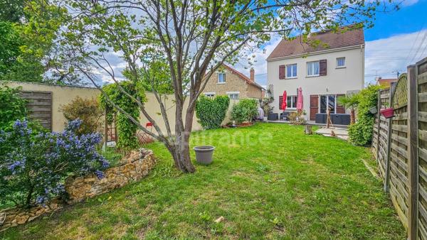 Maison à vendre BRUYERES LE CHATEL (91) 6 pièces, en excellent état avec garage sur terrain clos de 275 m².