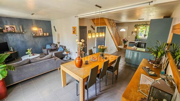 Maison à vendre BRUYERES LE CHATEL (91) 6 pièces, en excellent état avec garage sur terrain clos de 275 m².