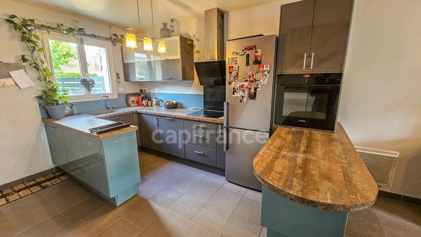 Maison à vendre BRUYERES LE CHATEL (91) 6 pièces, en excellent état avec garage sur terrain clos de 275 m².