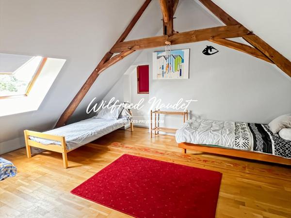 Longere idéalement au carrefour de Ruaudin et  Teloché