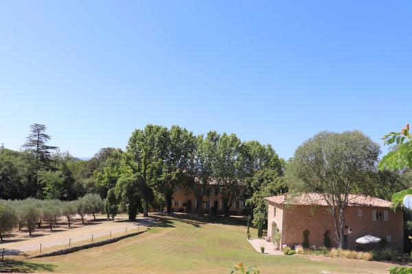 Vente Bastide Lorgues 20 Pièces 600 m²
