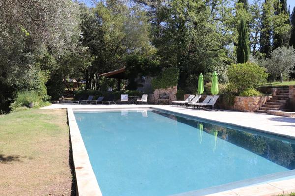 Vente Bastide Lorgues 20 Pièces 600 m²
