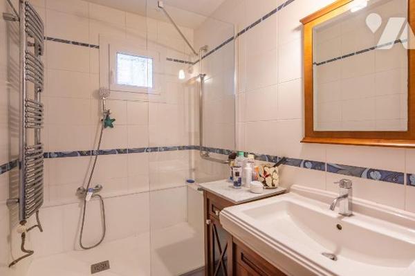 VENTE IMMO-INTERACTIF- SAINT MEDARD EN JALLES (33160) 23, avenue Eugène Delacroix -

Idéaleme...
