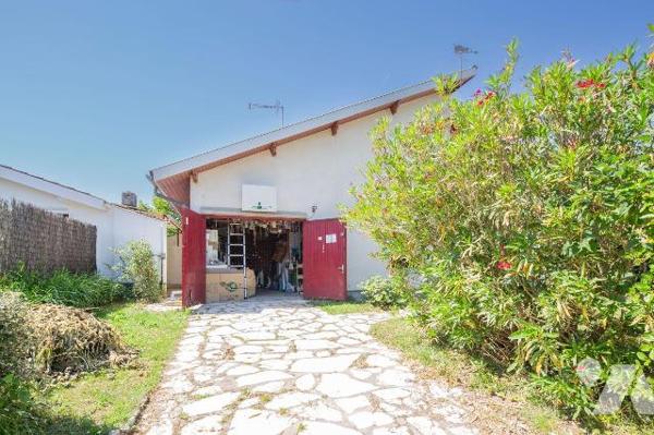 VENTE IMMO-INTERACTIF- SAINT MEDARD EN JALLES (33160) 23, avenue Eugène Delacroix -

Idéaleme...