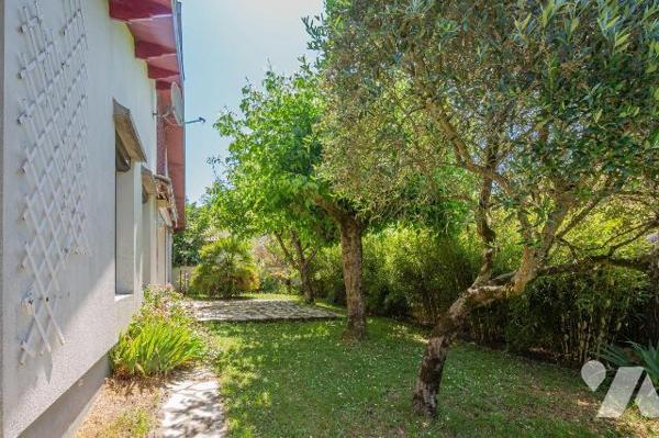 VENTE IMMO-INTERACTIF- SAINT MEDARD EN JALLES (33160) 23, avenue Eugène Delacroix -

Idéaleme...