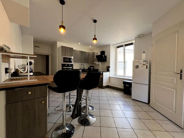 BAR LE DUC : Maison 91 m² , 3 pièces, 2 chambres, à 10 min du centre-ville