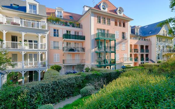 Appartement à vendre    4 pièces • 95,14 m2 Le Plessis-Robinson