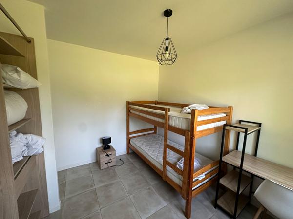 A louer Maison meublée contemporaine plain-pied Bretagne de Marsan 3 chambres parc arboré
