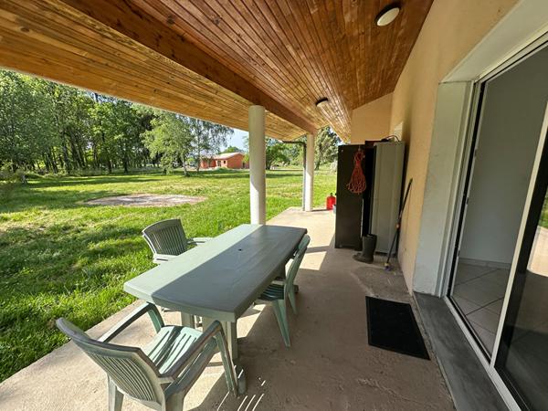 A louer Maison meublée contemporaine plain-pied Bretagne de Marsan 3 chambres parc arboré