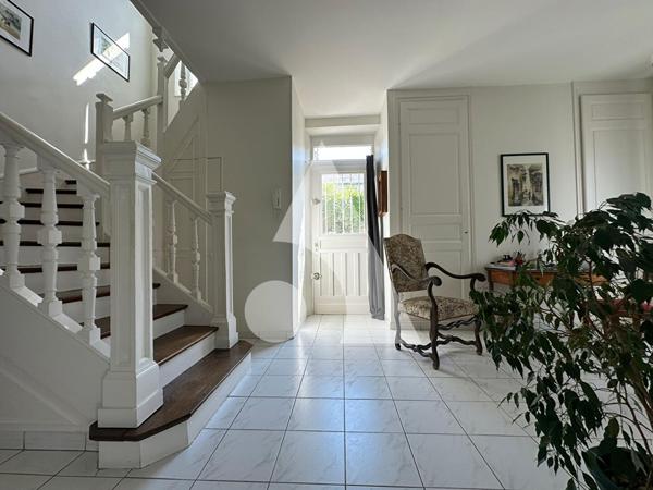 Maison 8 pièces 220 m2