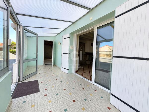 Maison - 3 pièces - 65 m² - Dépendances