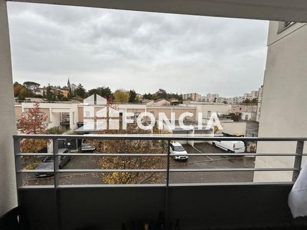 Location Studio 36.6 m² - 2 ALLEE ALAIN MIMOUN Rillieux La Pape 69140