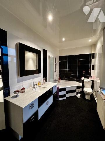 CAMBRAI- Une maison à usage d'habitation