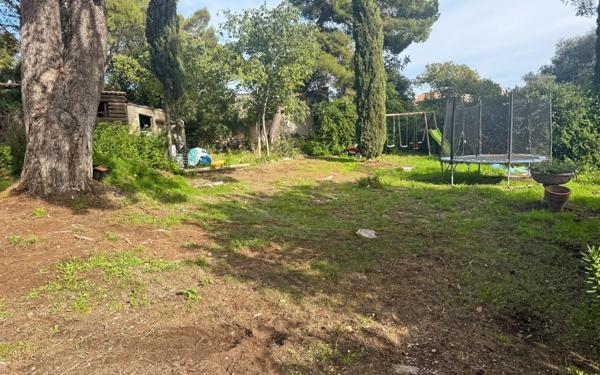 Maison à vendre    7 pièces • 300 m2 La Seyne-sur-Mer