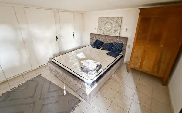 Maison à vendre    7 pièces • 300 m2 La Seyne-sur-Mer