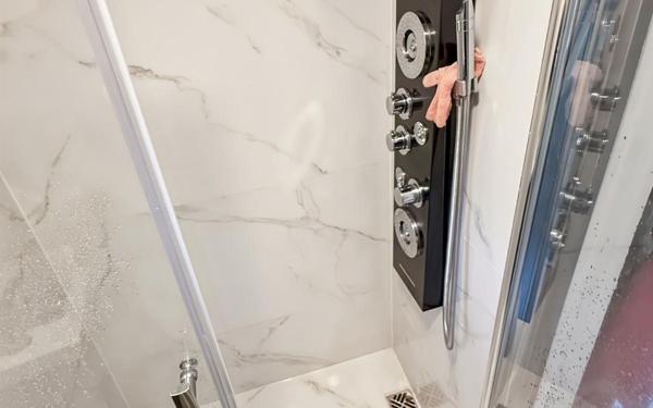 Maison à vendre    7 pièces • 300 m2 La Seyne-sur-Mer