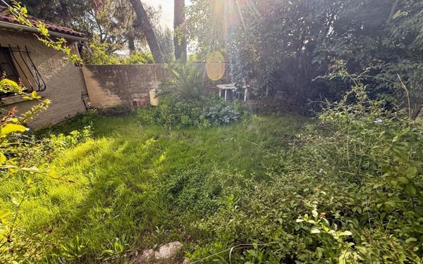 Maison à vendre    7 pièces • 300 m2 La Seyne-sur-Mer