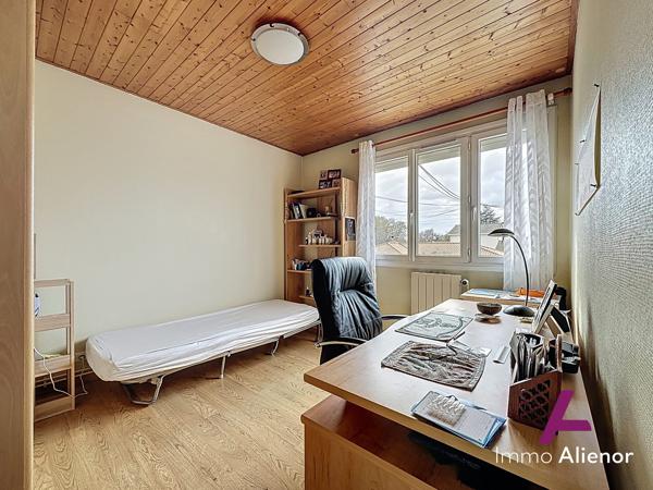 Maison avec jardin et stationnement 120,45m2 - PESSAC MADRAN