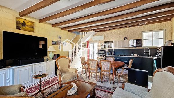 Jolie maison de ville en pierre