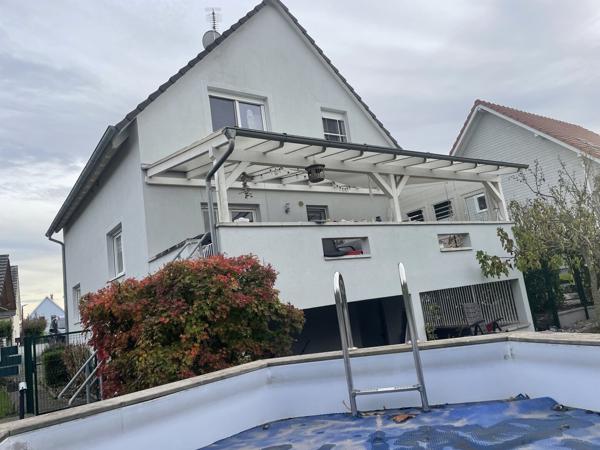 Maison familiale avec annexe chalet indépendant et piscine au calme