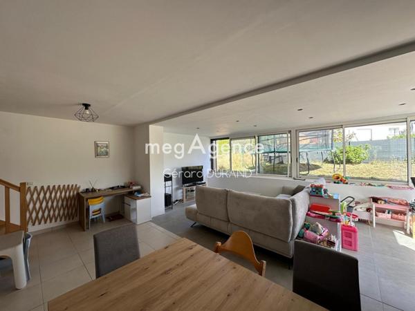 Maison à MONTAMISE, 86360 - 4 pièces 102m²