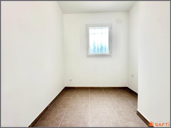 Maison 3 chambres et GARAGE à TAVEL