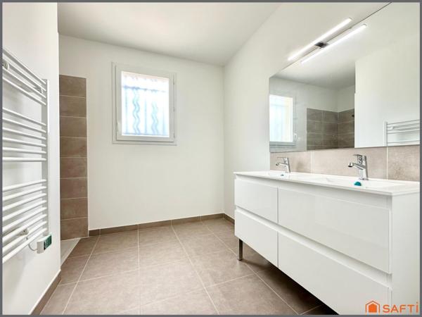 Maison 3 chambres et GARAGE à TAVEL