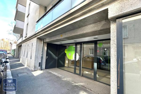Appartement à louer 3 pièces 57.21m² Saint-Étienne (42100)