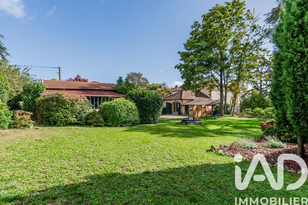 Maison à vendre 6 pièces 174 m² Châtillon