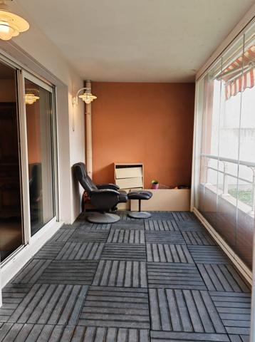 T3 DE 72M²(CARREZ)+ 10 M² TERRASSE+PKG 2MN PLAGE