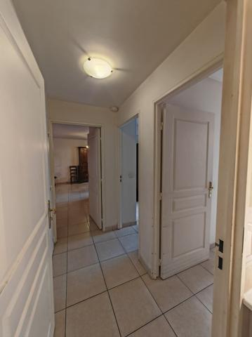 T3 DE 72M²(CARREZ)+ 10 M² TERRASSE+PKG 2MN PLAGE