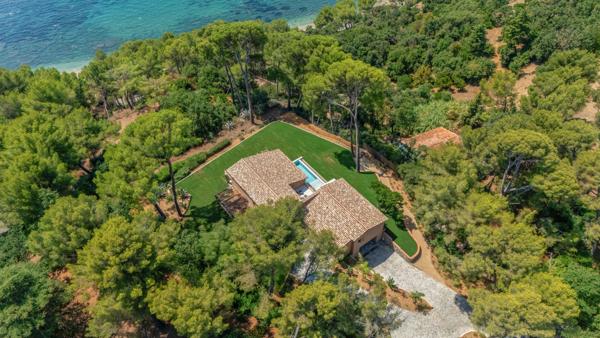 Vente Maison de luxe Le Pradet 6 Pièces 285 m²