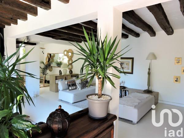 Maison traditionnelle 6 pièces de 169 m² à Montlhéry (91310)