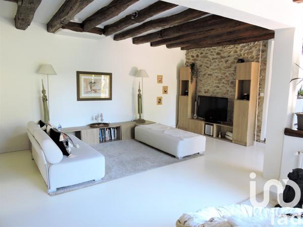 Maison traditionnelle 6 pièces de 169 m² à Montlhéry (91310)