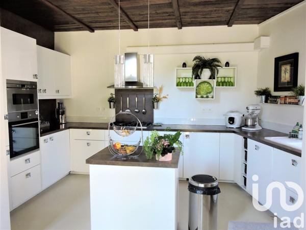 Maison traditionnelle 6 pièces de 169 m² à Montlhéry (91310)