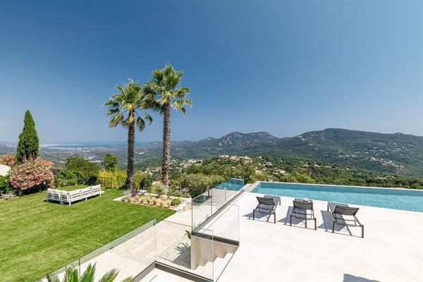 Vente Maison contemporaine Mandelieu-la-Napoule 10 Pièces 352 m²